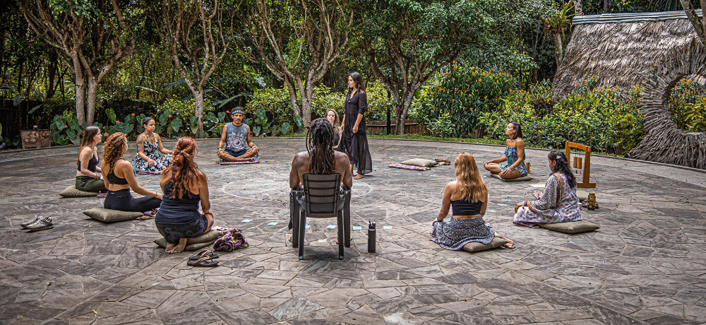 YogaTribes | Enseignant de Yoga | Montréal